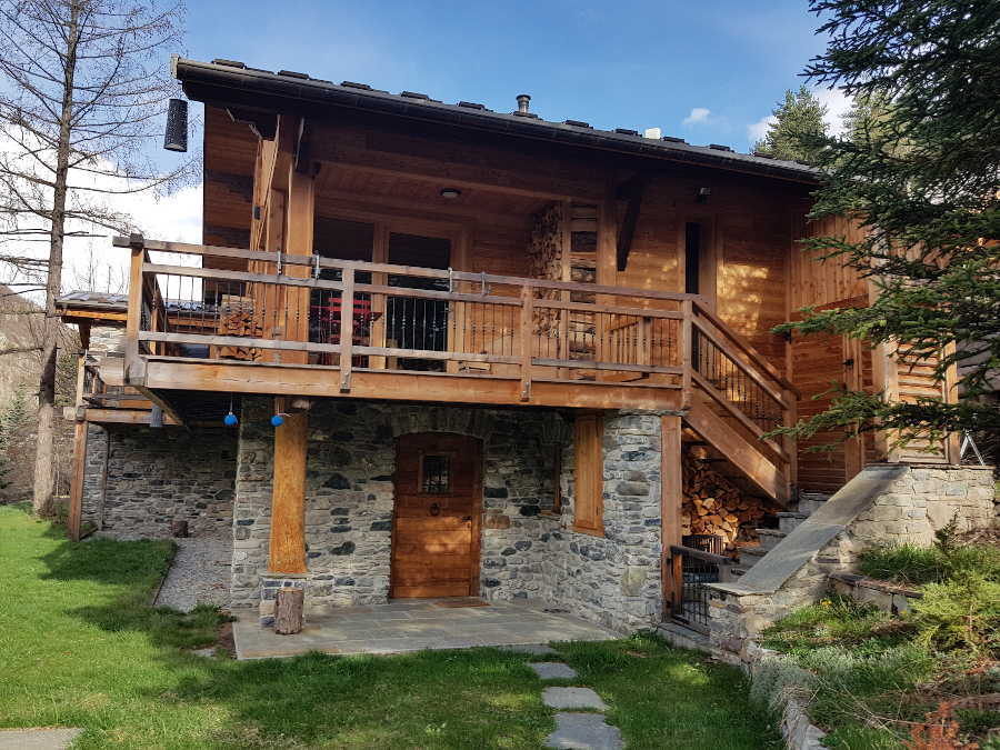 Photo d'un chalet à Serres-Chevalier dont la rénovation a été menée par Fabien Ollagnier architecte